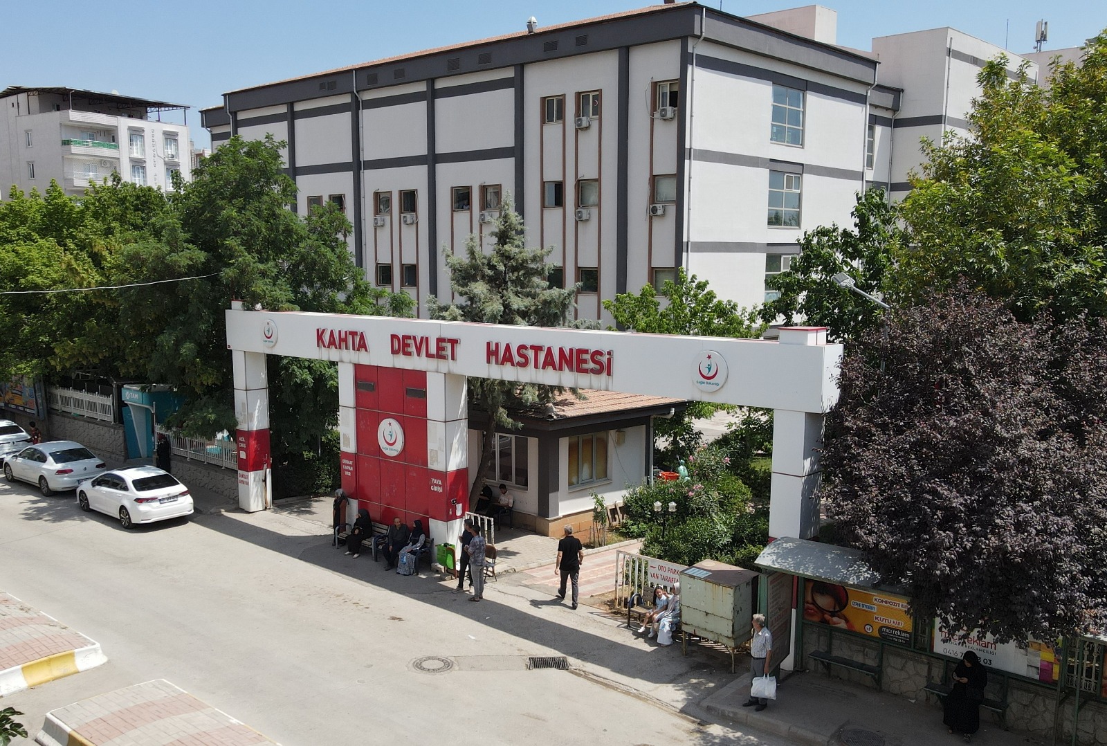 ÇEVRE İLÇELERDEN HASTALAR KAHTA’YI TERCİH EDİYOR