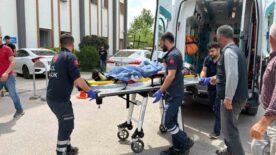 Kahta’da Traktör Tekerinin Altında Kalan Genç Kız Ağır Yaralandı